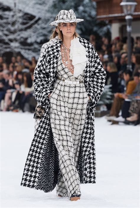 chanel winter 2019 sale|Chanel runway collection.